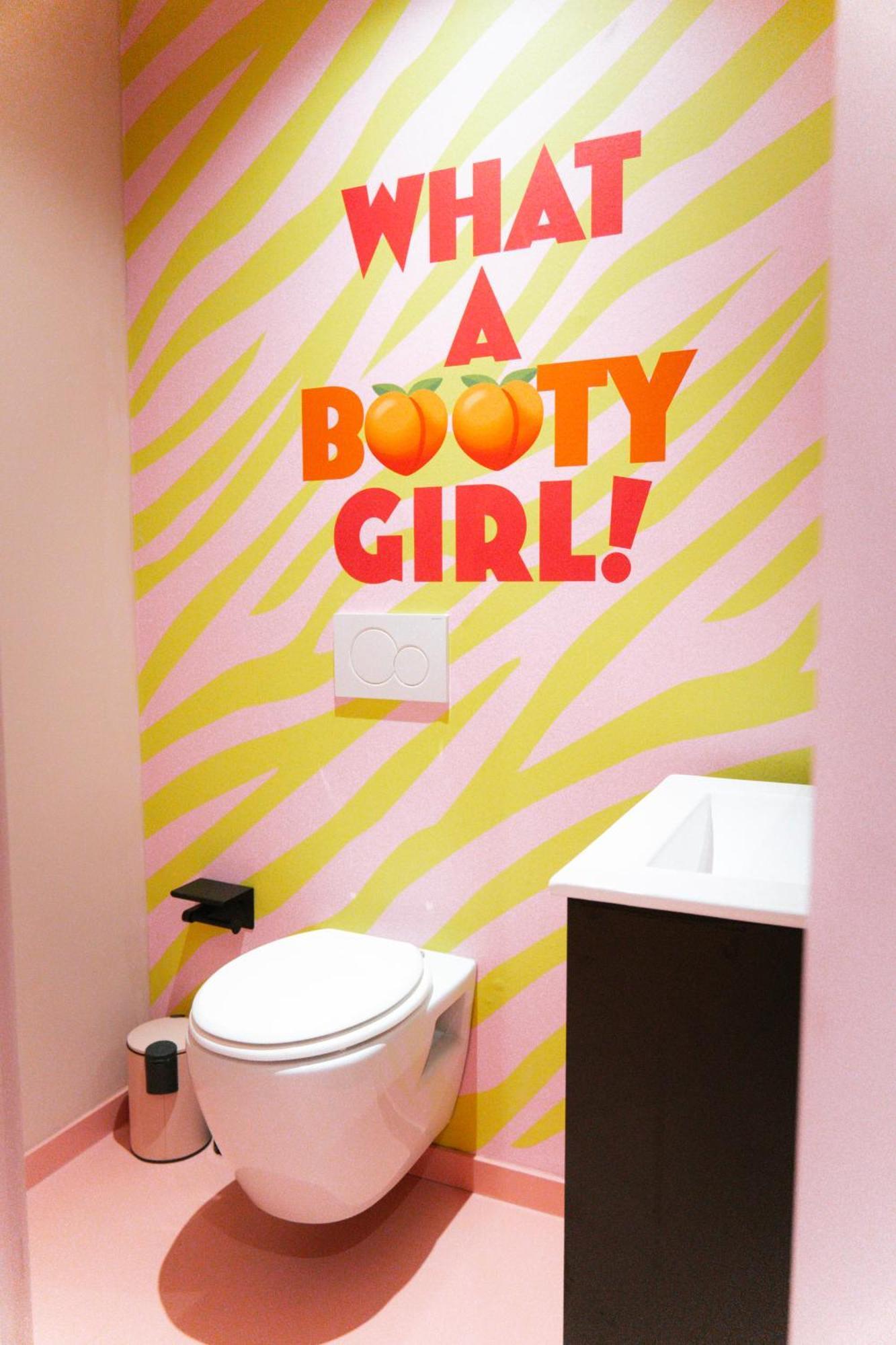 Capsule Girl Power - Balneo - Sauna - Karaoke - Billard - 2 Appartement *