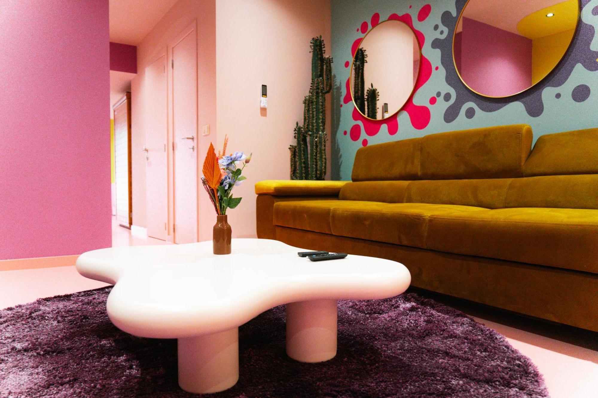 Appartement Capsule Girl Power - Balneo - Sauna - Karaoke - Billard - 2